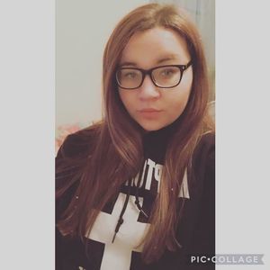 Meet your Posher, Deseray